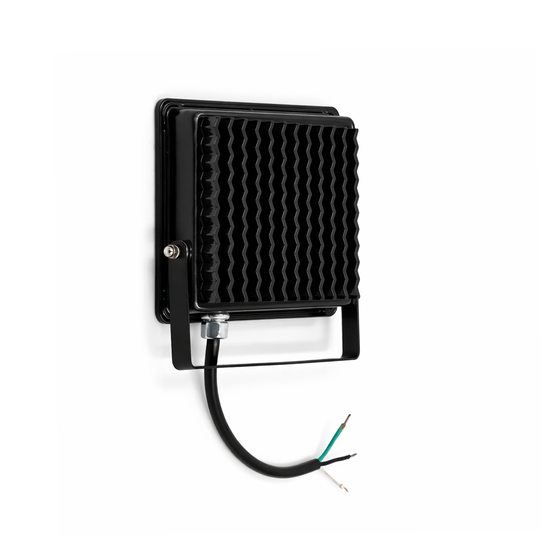 REFLECTOR ULTRA DELGADO 30W 27K LUZ CÁLIDA LUMMI FLAT30/BC