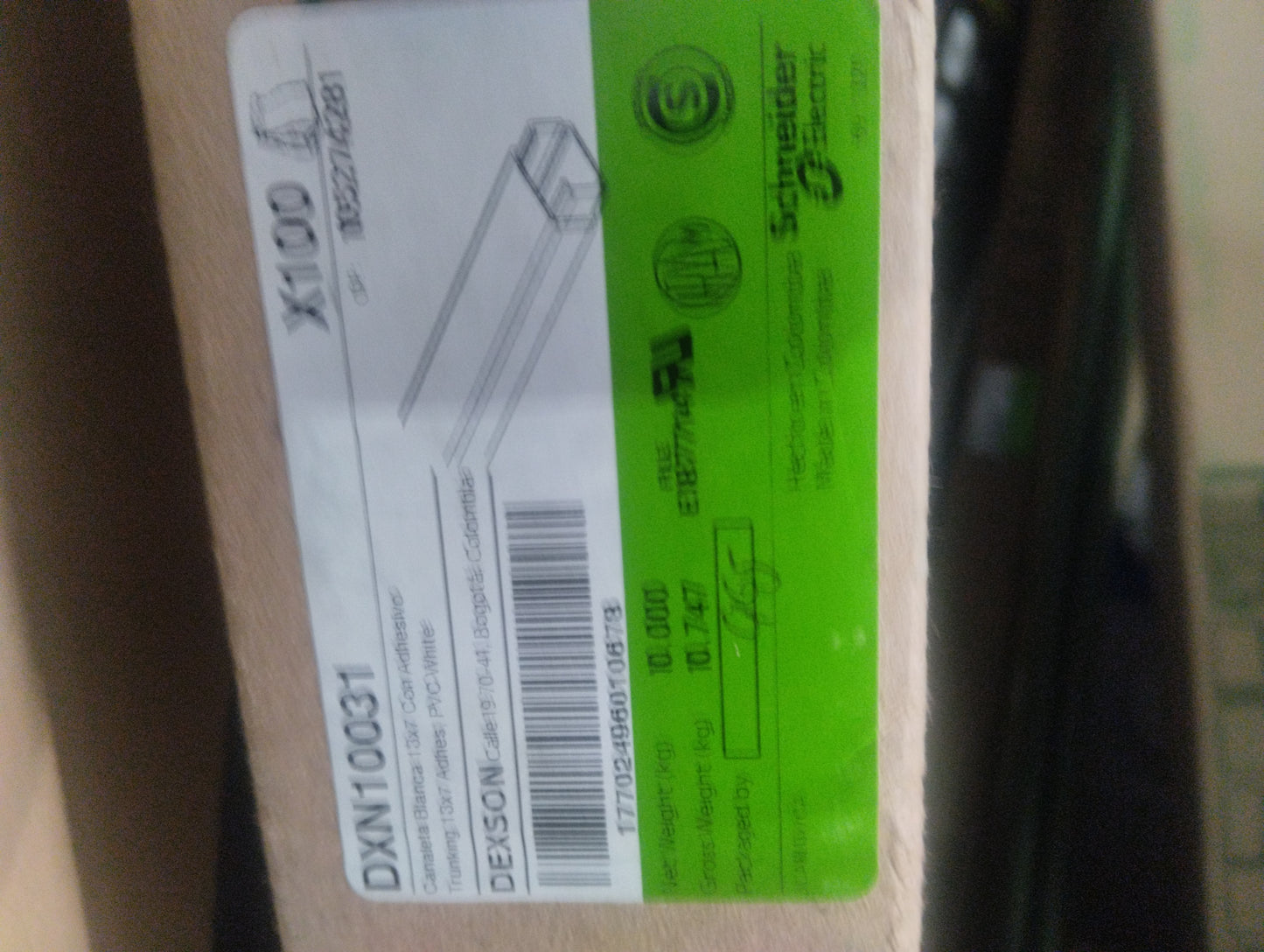 Canaleta blanca PVC con adhesivo 13X7 (DXN10031)