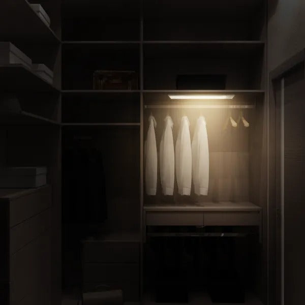 LÁMPARA RECARGABLE LED SLIM 1.5W 40K LUZ NEUTRA SENSOR DE MOVIMIENTO AIGOSTAR 685474